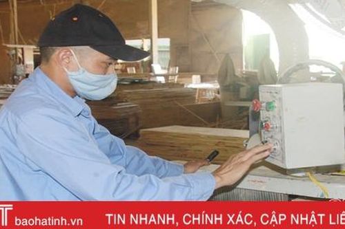 Từ anh thợ mộc thành điển hình tiên tiến trong lao động sản xuất ở Hà Tĩnh