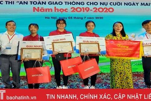 4 giáo viên, học sinh Hà Tĩnh giành giải nhất, nhì cuộc thi 'An toàn giao thông cho nụ cười ngày mai'
