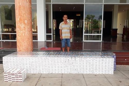 Phát hiện đối tượng vận chuyển hơn 11.000 gói thuốc điếu