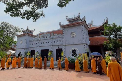 Hà Nội : Phụng tống kim quan NT.Thích Đàm Nhâm trà-tỳ