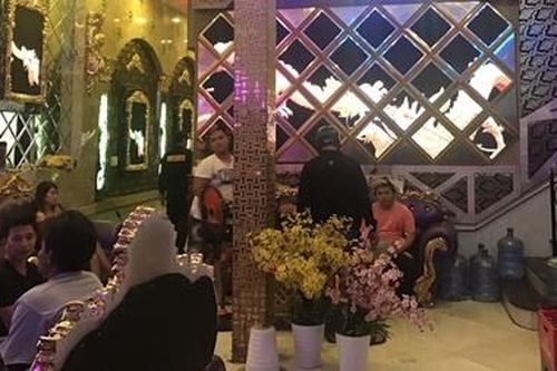 Phát hiện 15 người dương tính ma túy tại karaoke Tây Ban Nha