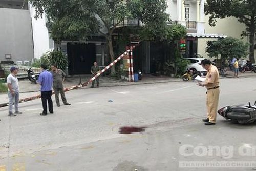 Xe tải kéo sập barie, đè chết nam thanh niên đi xe máy