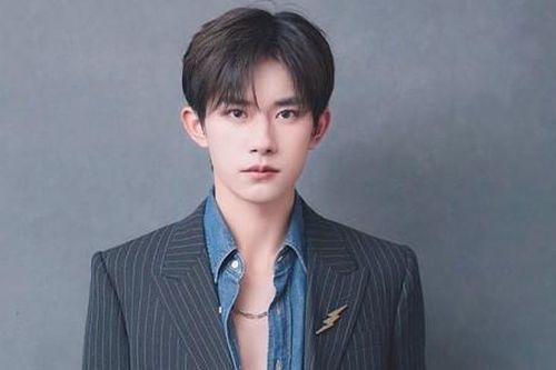 Dịch Dương Thiên Tỉ lộ tạo hình phim mới, cạo trọc đầu để nhập vai tốt nhất?