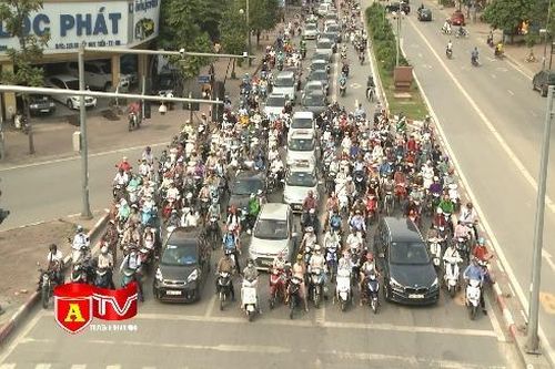 Bộ Giao thông vận tải chính thức rút đề xuất xe máy phải bật đèn ban ngày