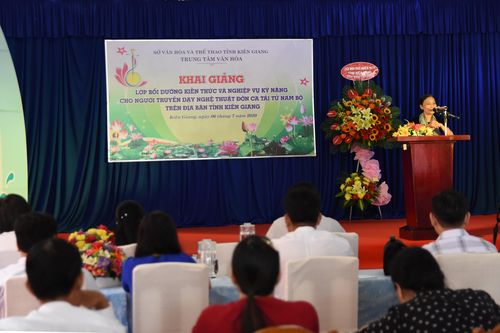 Kiên Giang mở lớp kỹ năng cho người truyền dạy Đờn ca tài tử
