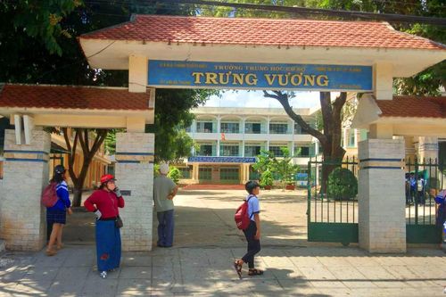 Chủ tịch TP Pleiku xin lỗi phụ huynh và học sinh sau sự cố lộ đề thi