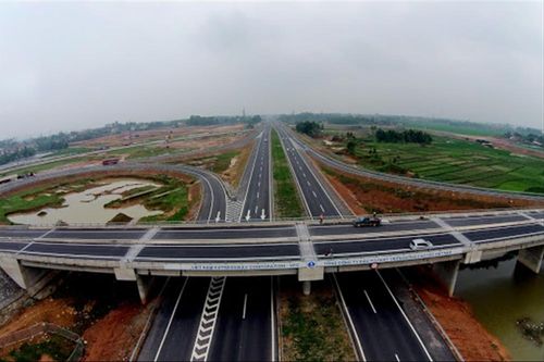 Giải ngân vốn đầu tư công ì ạch: Vì sao không kỷ luật, xử lý được ai?