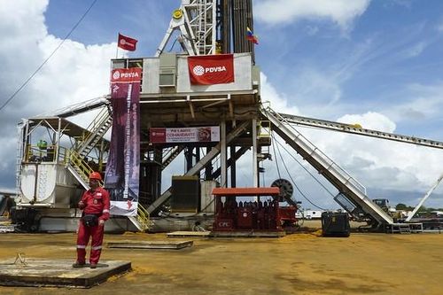 Toàn bộ giàn khoan dầu ở Venezuela đã bị ngưng hoạt động