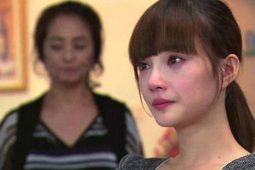 Có thai lần 2, tôi thấm hơn câu 'khác máu tanh lòng'
