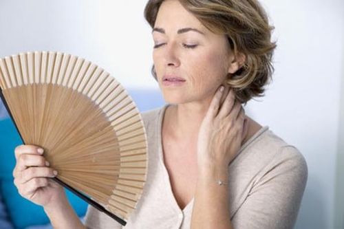 Dấu hiệu tiền mãn kinh