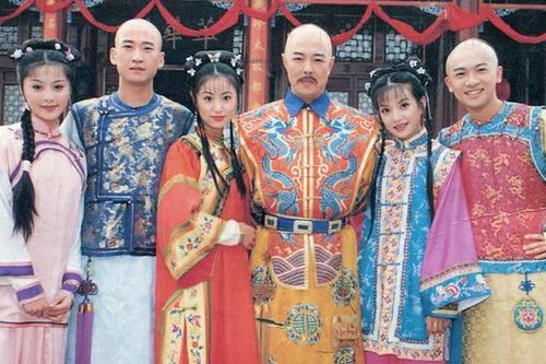 3 bộ phim truyền hình Hoa ngữ nổi tiếng được tạo nên từ những 'đoàn phim nghèo nhất'