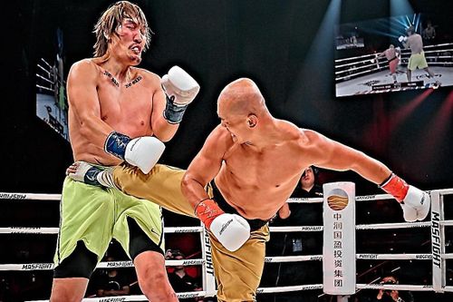 Nhất Long knock-out võ sĩ cao 2,18 m bằng cú đá hiểm