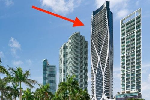 Căn penthouse cùng khu nhà của David Beckham có giá gần 19 triệu USD