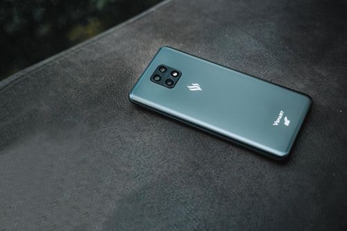 Smartphone 5G đầu tiên của Việt Nam