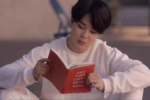 BTS: 5 thành viên đăng ký học thạc sĩ, bác tin đồn 'né' nghĩa vụ quân sự