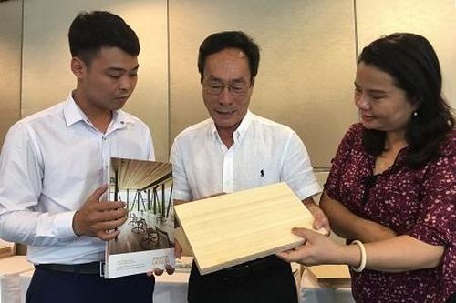 Xuất khẩu gỗ dán đối diện 2 vụ kiện gian lận thương mại