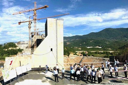 Phó Chủ tịch Quốc hội Phùng Quốc Hiển làm việc tại Ninh Thuận