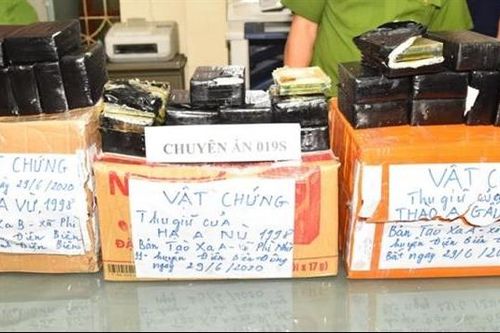 Triệt phá ba đường dây ma túy, tàng trữ nhiều súng đạn