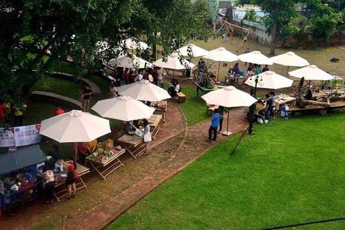 Chợ phiên Hội An thu hút đông đảo du khách