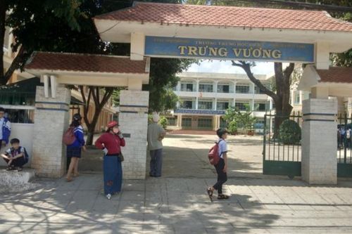 Chủ tịch TP Pleiku xin lỗi học sinh, phụ huynh vụ lộ đề thi