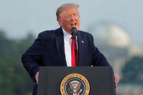 Cuốn sách 'kể tất tần tật' của cháu gái Tổng thống Trump sẽ được xuất bản sớm hơn dự kiến