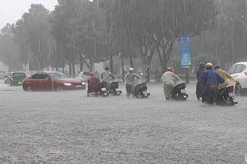 Thành phố Vinh khẩn trương chống ngập úng trước mùa mưa lũ 2020
