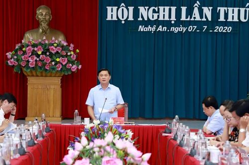 Ban Chấp hành Đảng bộ tỉnh Nghệ An nghe và cho ý kiến về tình hình kinh tế - xã hội