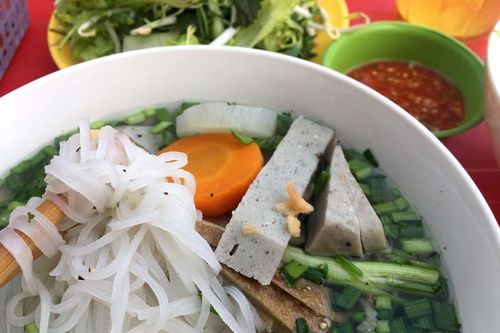 'Chết mê' hủ tíu Hòa Đa