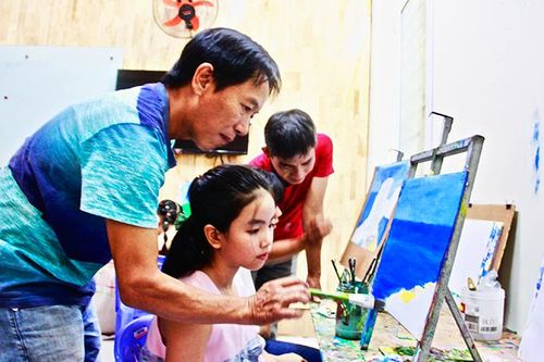 Thú vị với lớp học vẽ thư giãn