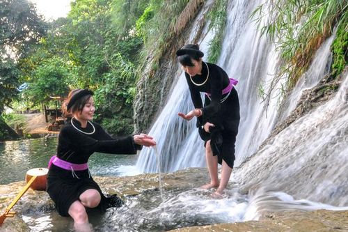 Na Hang hướng tới 'du lịch xanh'
