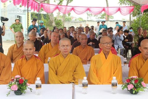 Chùa Nga Hoàng có người điều hành, quản lý mới
