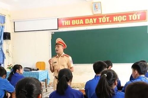 Thượng úy CSGT đoạt giải trong cuộc thi trắc nghiệm 90 năm lịch sử Đảng