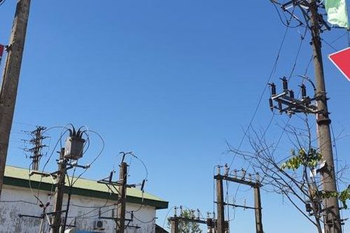 Vụ nam công nhân bị điện phóng gây bỏng nặng: Tạm đình chỉ 8 người có liên quan