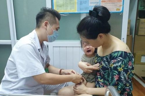Dịch COVID-19 khiến tỷ lệ tiêm chủng bạch hầu bị chậm so với tiến độ cần đạt