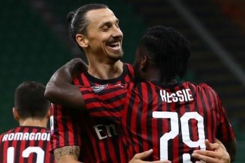 Cơn điên của Milan vùi dập Juventus và Ronaldo