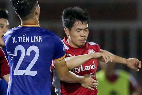 Tiến Linh có trách nhiệm, không ngại đụng Công Phượng hay Quang Hải