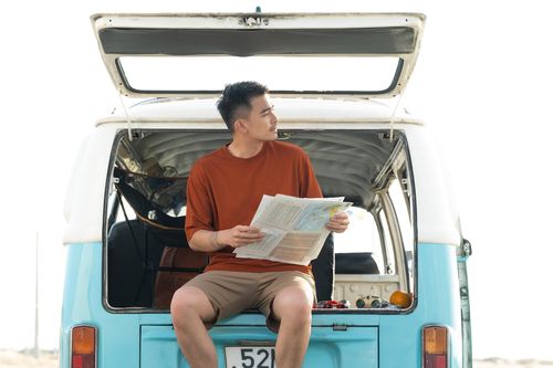Travel blogger Lý Thành Cơ đón hè năng động cùng trang phục Uniqlo