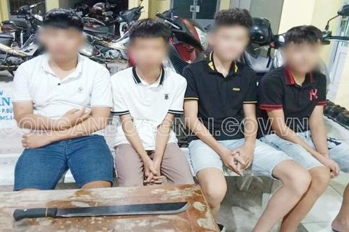 Bắt nhóm học sinh lớp 9 cầm hung khí giải quyết mâu thuẫn ở Đồng Nai