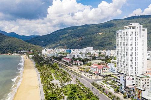 Khách sạn 5 sao theo tiêu chuẩn quốc tế đầu tiên tại Quy Nhơn chính thức 'trình làng'
