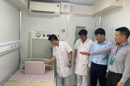 Sử dụng buồng áp lực âm phục vụ điều trị bệnh nhân cần cách ly
