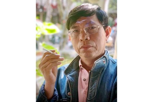 Con lớn lên mút đũa dần mòn