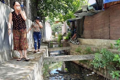 Khu dân cư ở Bình Định khốn đốn vì nước thải ô nhiễm