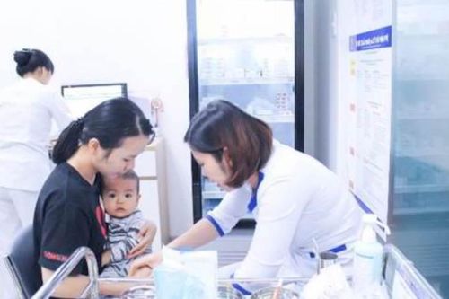 Tiêm chủng bạch hầu ở TP.HCM chậm tiến độ do dịch Covid-19