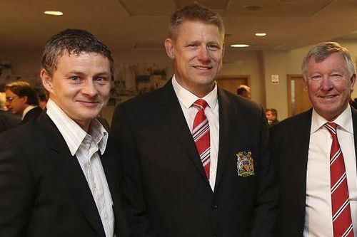 Peter Schmeichel nói MU cần thẳng tay loại 1 cầu thủ