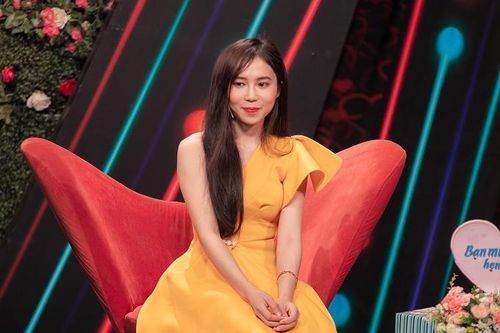 Nữ giám đốc 23 tuổi chủ động tán đổ chàng trai chưa một lần yêu ai