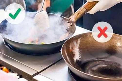 Người Việt quen nấu ăn kiểu này mà không biết mình đang tự 'mở cửa mời ung thư' vào nhà