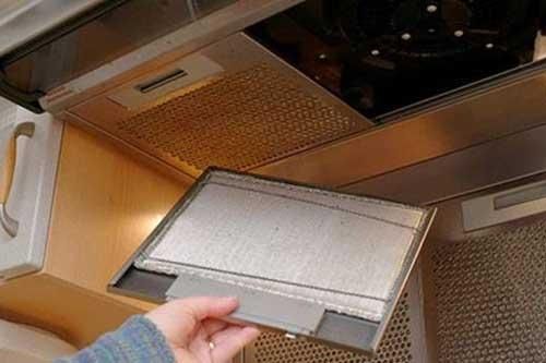 Cách vệ sinh máy hút mùi đơn giản, hiệu quả nhất