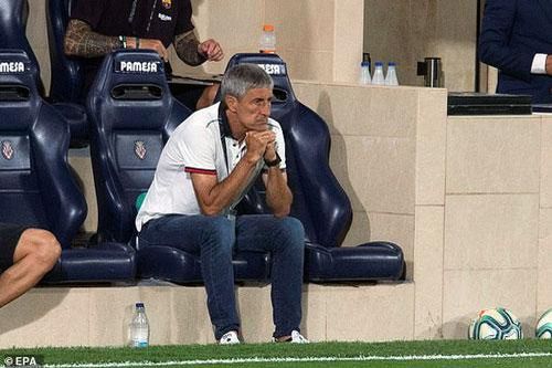 Chủ tịch Barcelona đưa ra tuyên bố về tương lai HLV Setien