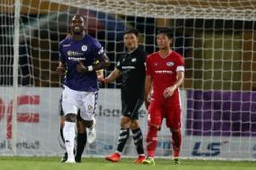 Rimario dẫn dầu cuộc đua Vua phá lưới V.League 2020