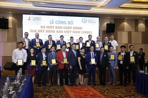 Ra mắt ban chấp hành CLB Bất động sản Việt Nam